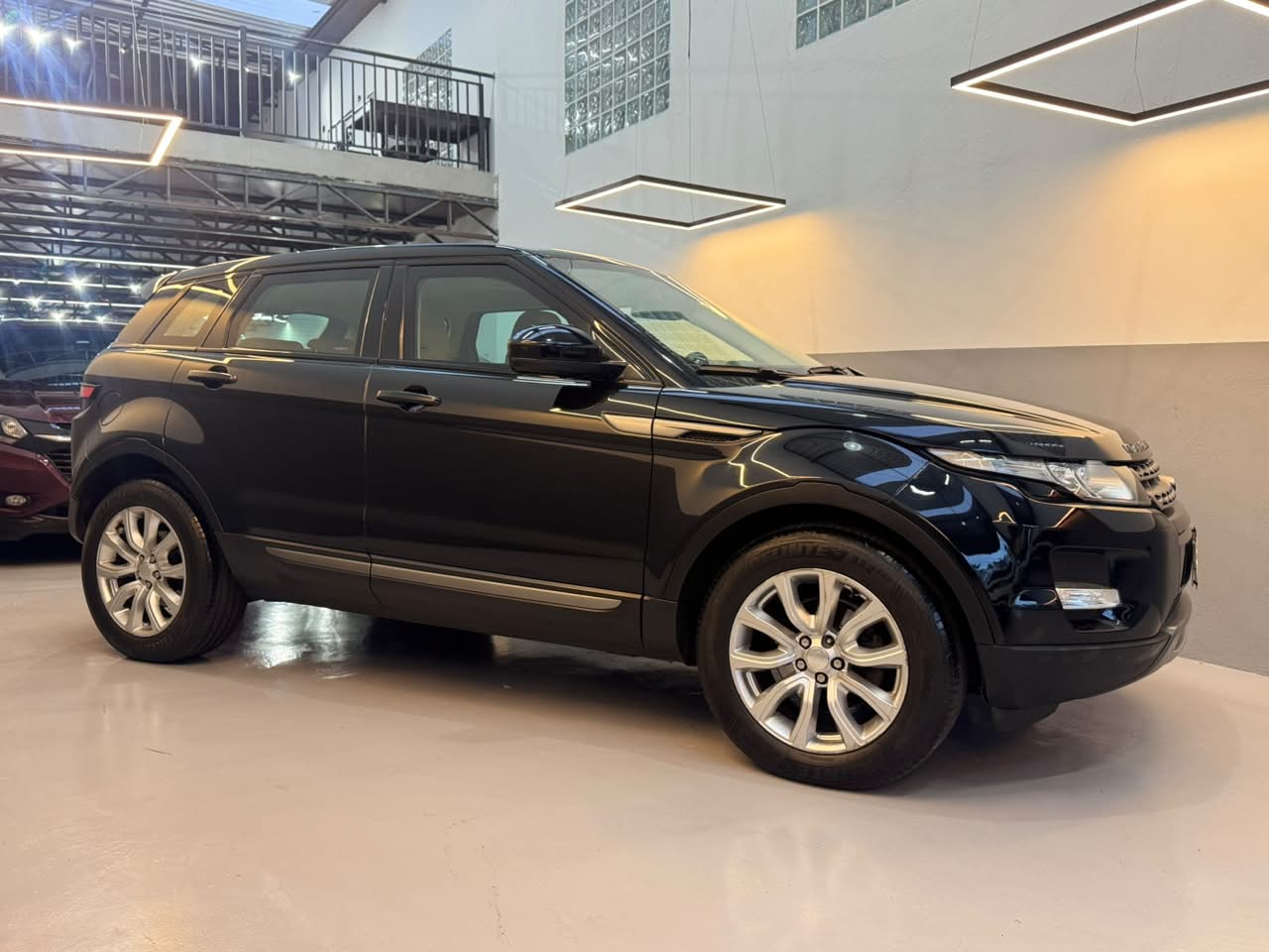 Land Rover Range R.EVOQUE Pure  2.0 Aut. 5p