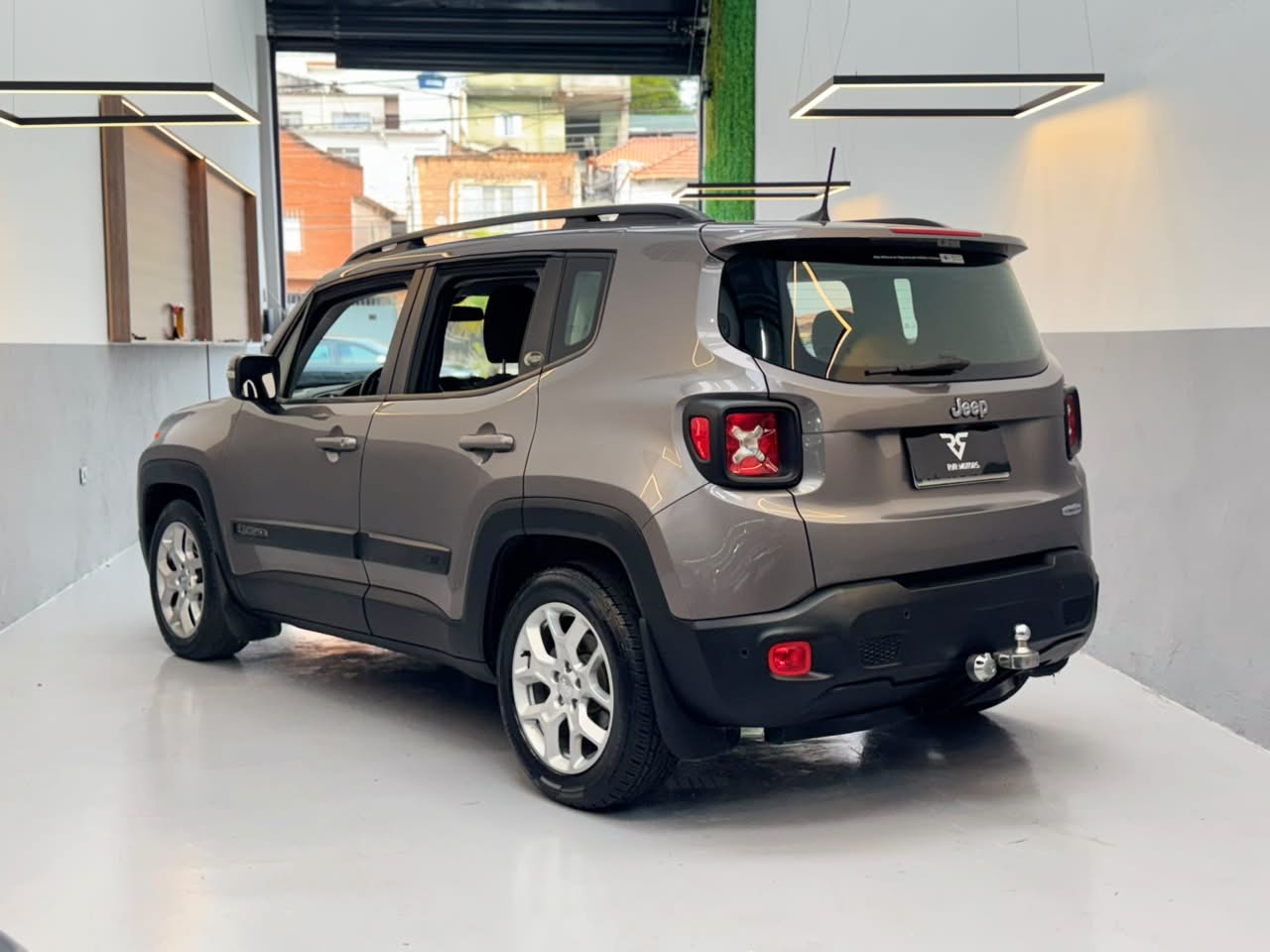 Jeep Renegade Longitude 1.8 4x2 Flex 16V Aut.