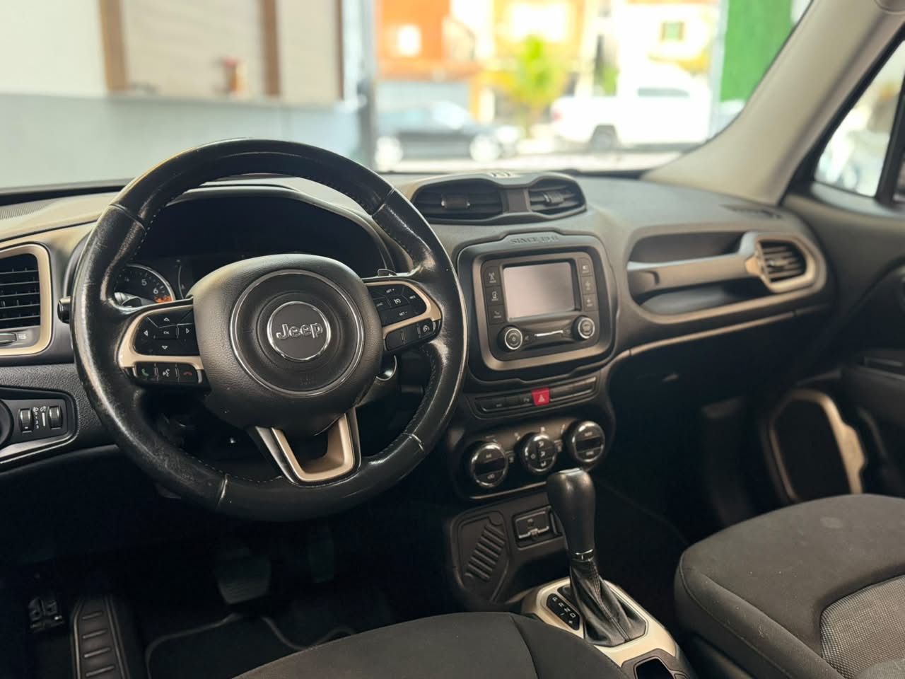 Jeep Renegade Longitude 1.8 4x2 Flex 16V Aut.