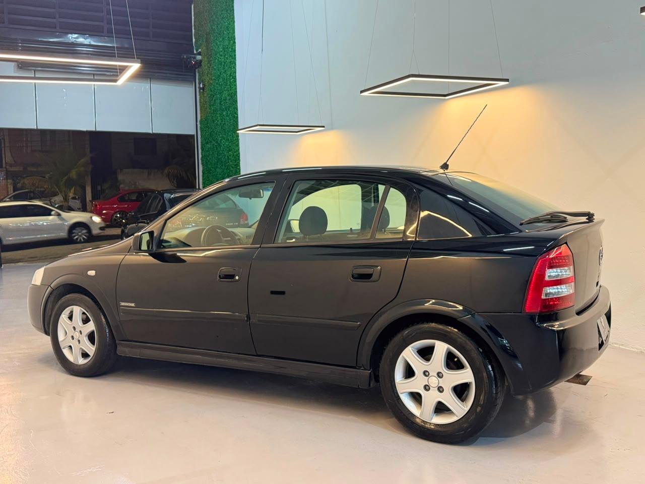 GM - Chevrolet Astra Advantage 2.0 MPFI 8V FlexPower 5p