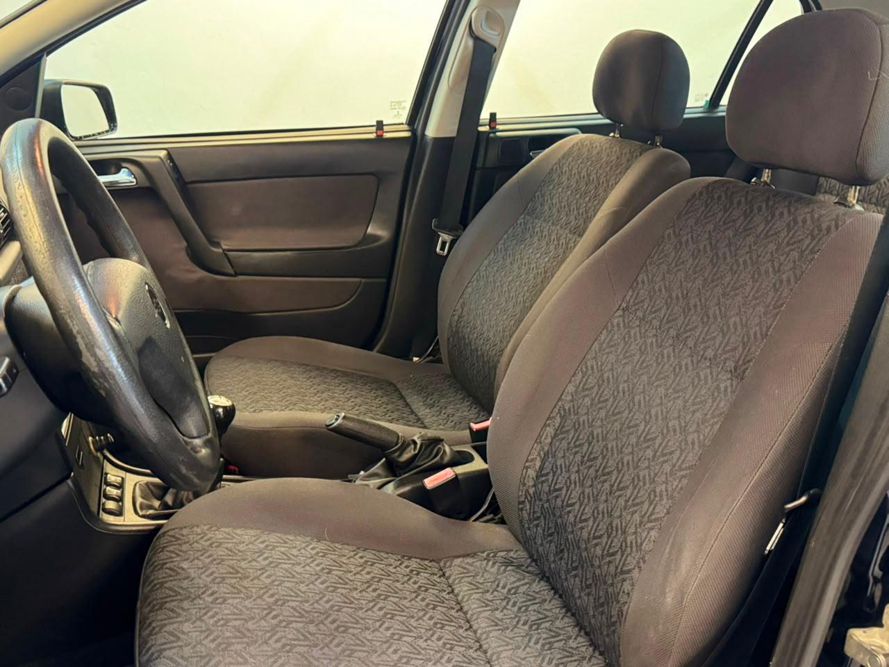 GM - Chevrolet Astra Advantage 2.0 MPFI 8V FlexPower 5p